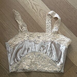 Topshop lace velvet crop top us 4 ASO Negin Mirsalehi